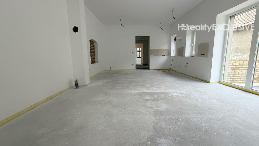Predaj 4i rodinný dom 132 m2, pozemok 654 m2, pivnica, Levél