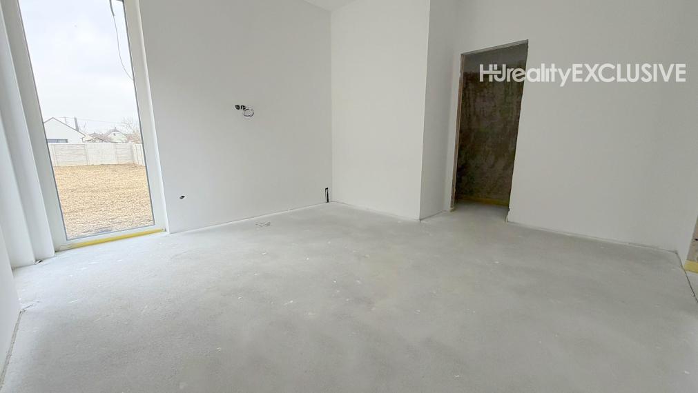 Predaj 4i rodinný dom 132 m2, pozemok 654 m2, pivnica, Levél