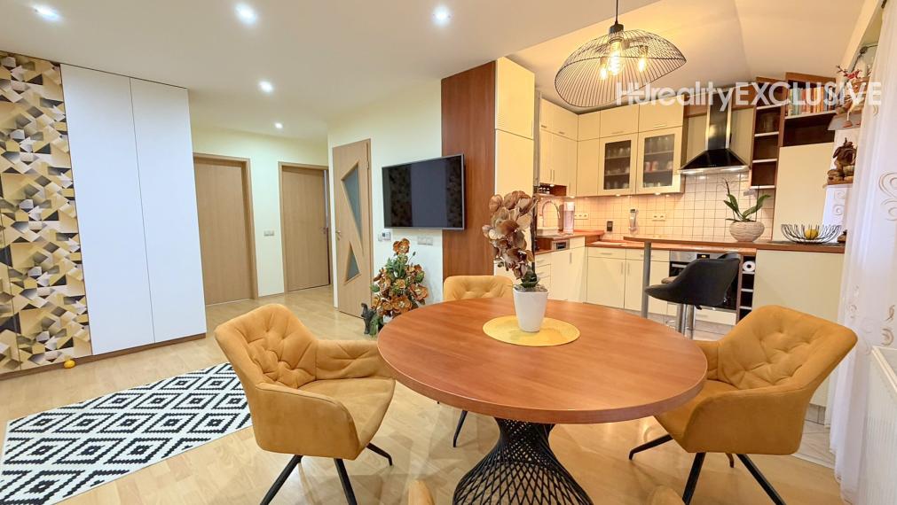 Predaj priestranný 3i byt s dvoma balkónmi, Mosonmagyaróvár