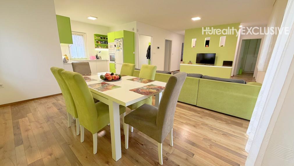 Predaj 5i rodinný dom s hosťovským domom, pozemok 679 m2, Mosonmagyaróvár