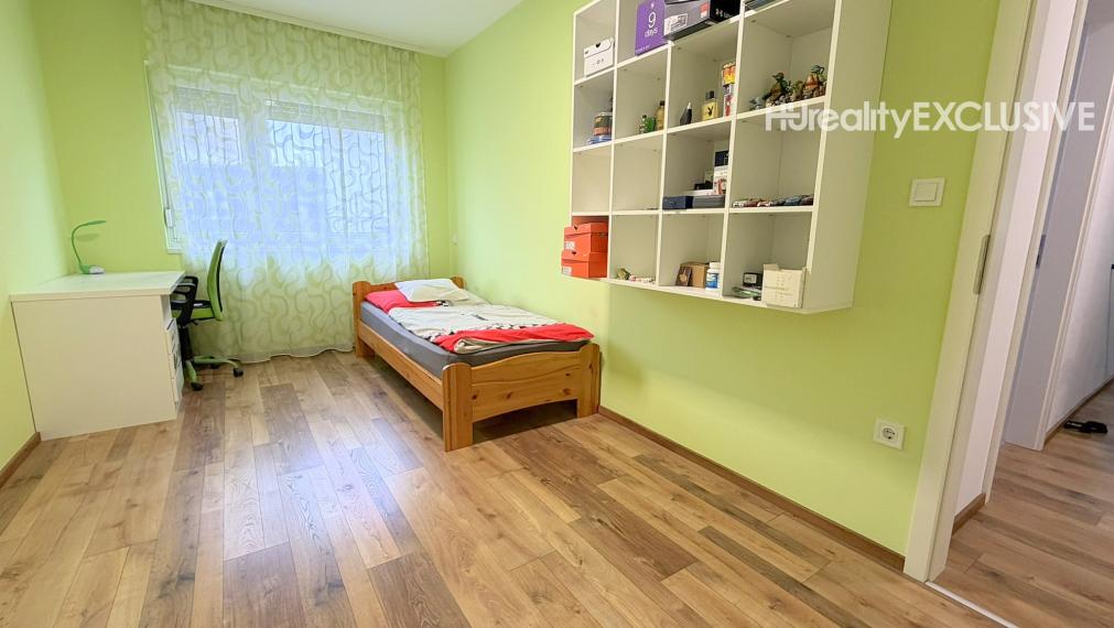 Predaj 5i rodinný dom s hosťovským domom, pozemok 679 m2, Mosonmagyaróvár