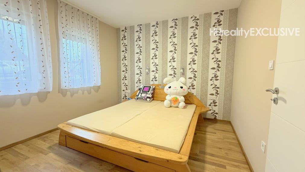 Predaj 5i rodinný dom s hosťovským domom, pozemok 679 m2, Mosonmagyaróvár