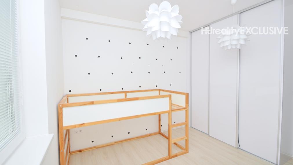 EXKLUZÍVNE - Predaj, 4i rodinný dom na rožnom pozemku, 389 m2 pozemok, Rajka