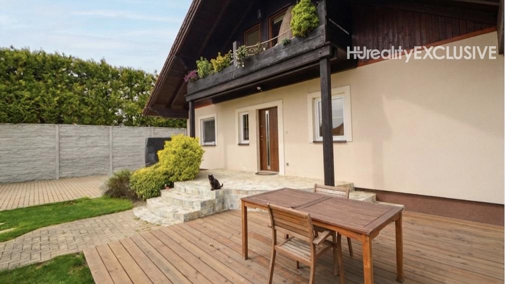 Predaj 5i rodinný dom na slnečnom 1284 m2 pozemku, Bezenye