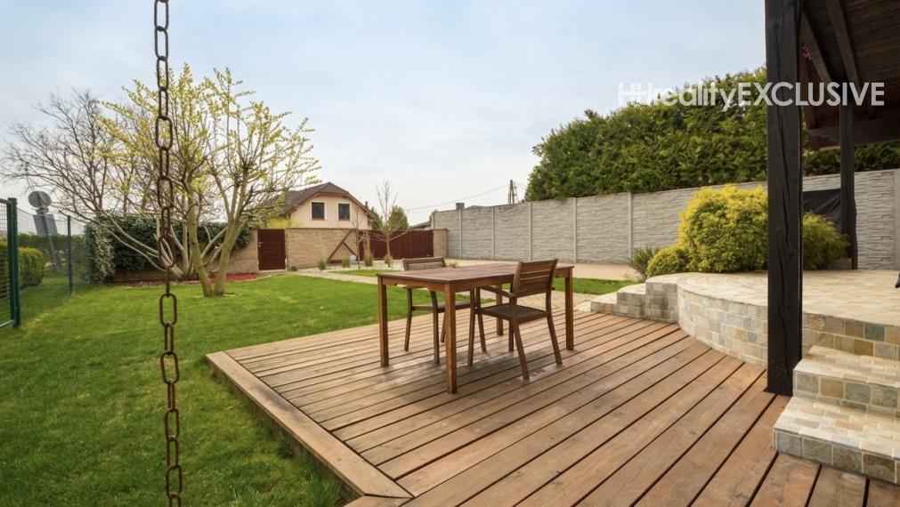 Predaj 5i rodinný dom na slnečnom 1284 m2 pozemku, Bezenye