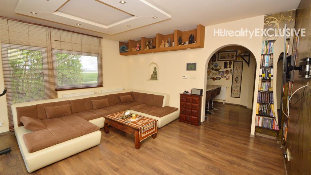 Predaj 5i rodinný dom na slnečnom 1284 m2 pozemku, Bezenye