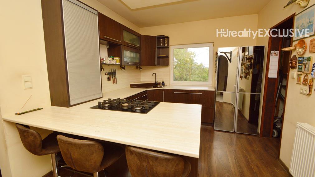 Predaj 5i rodinný dom na slnečnom 1284 m2 pozemku, Bezenye