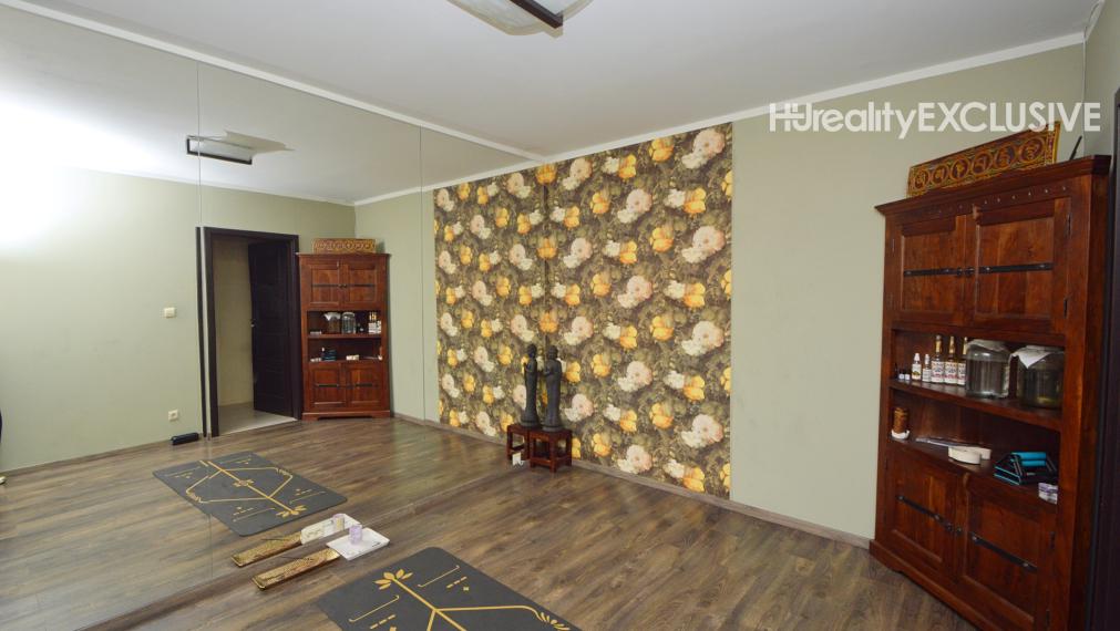 Predaj 5i rodinný dom na slnečnom 1284 m2 pozemku, Bezenye