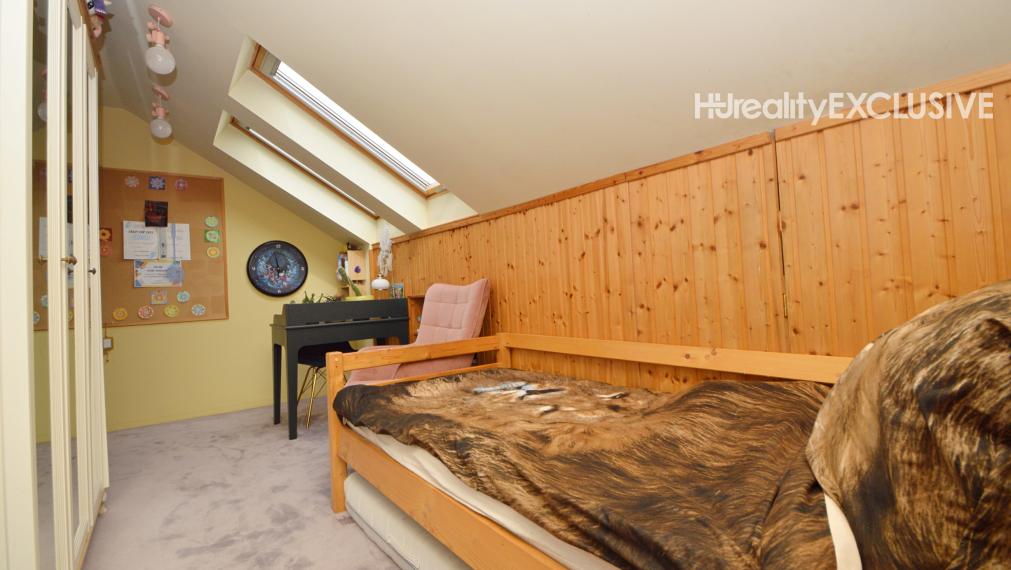 Predaj 5i rodinný dom na slnečnom 1284 m2 pozemku, Bezenye