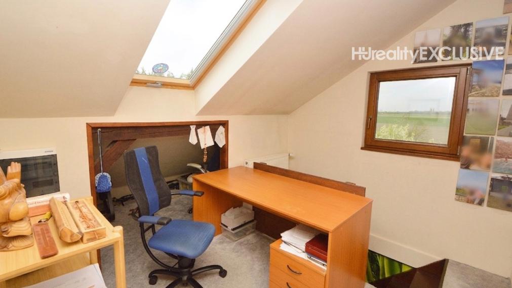 Predaj 5i rodinný dom na slnečnom 1284 m2 pozemku, Bezenye