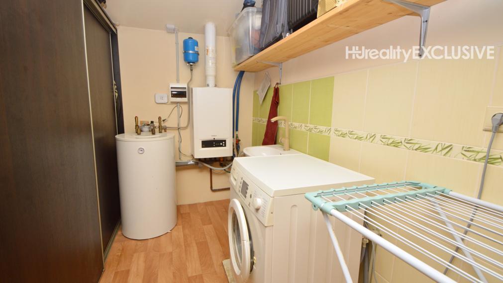 Predaj 5i rodinný dom na slnečnom 1284 m2 pozemku, Bezenye