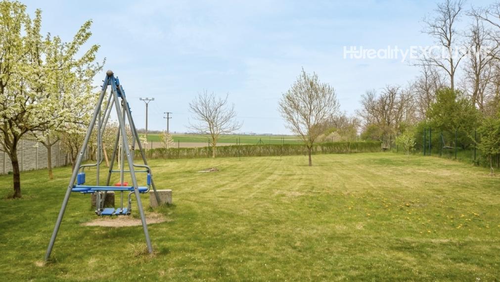 Predaj 5i rodinný dom na slnečnom 1284 m2 pozemku, Bezenye