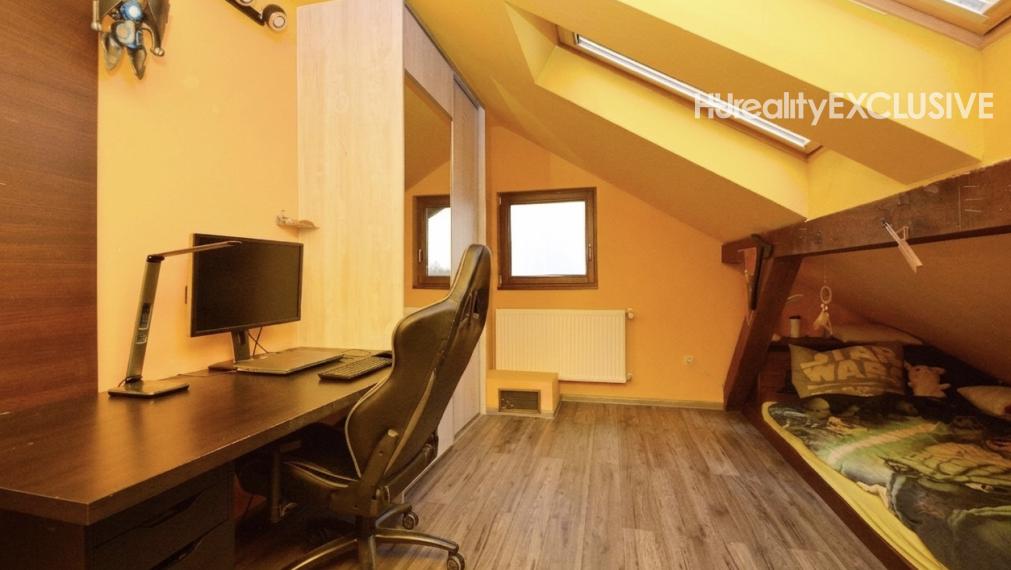 Predaj 5i rodinný dom na slnečnom 1284 m2 pozemku, Bezenye