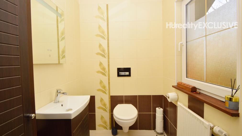 Predaj 5i rodinný dom na slnečnom 1284 m2 pozemku, Bezenye