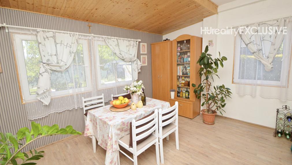 Predaj 3i rodinný dom so zimnou záhradou v obľúbenej časti Rajky, krb, pozemok 540 m2, Rajka