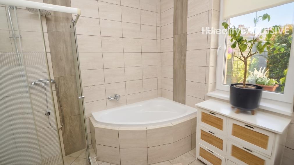 Predaj 4i rodinný dom na rožnom pozemku, obec Levél