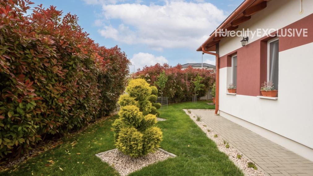 Predaj 4i rodinný dom na rožnom pozemku, obec Levél