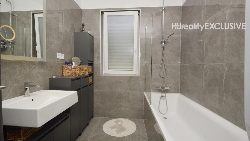 Prenájom 4i rodinný dom pri ramene Dunaja, pozemok 394 m2, Rajka