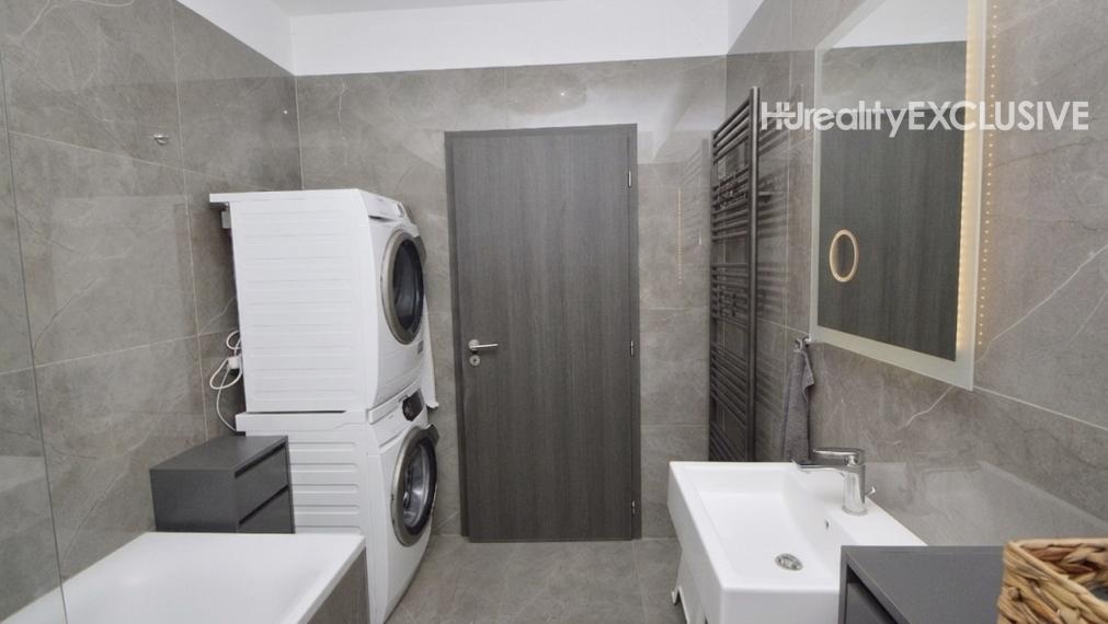 Prenájom 4i rodinný dom pri ramene Dunaja, pozemok 394 m2, Rajka