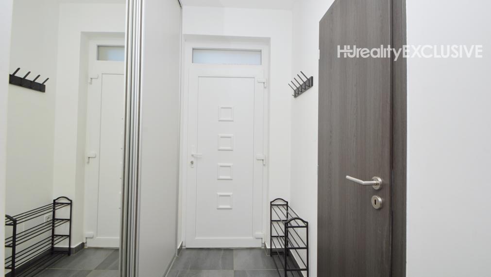 Prenájom 4i rodinný dom pri ramene Dunaja, pozemok 394 m2, Rajka