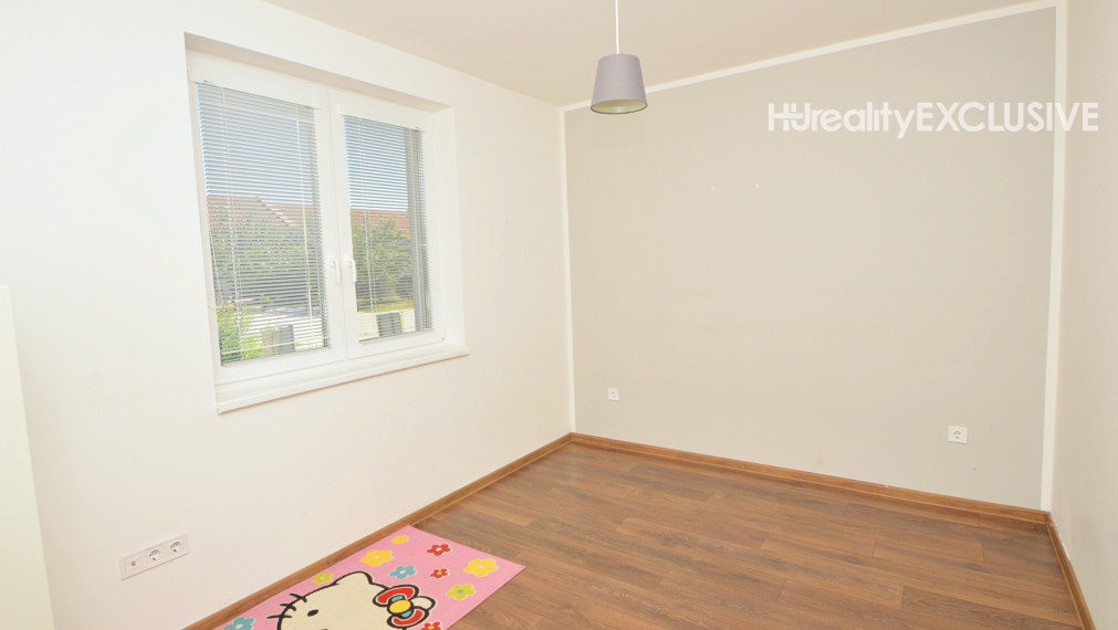 Predaj 4i rodinný dom v radovej zástavbe, pozemok 337 m2, Rajka