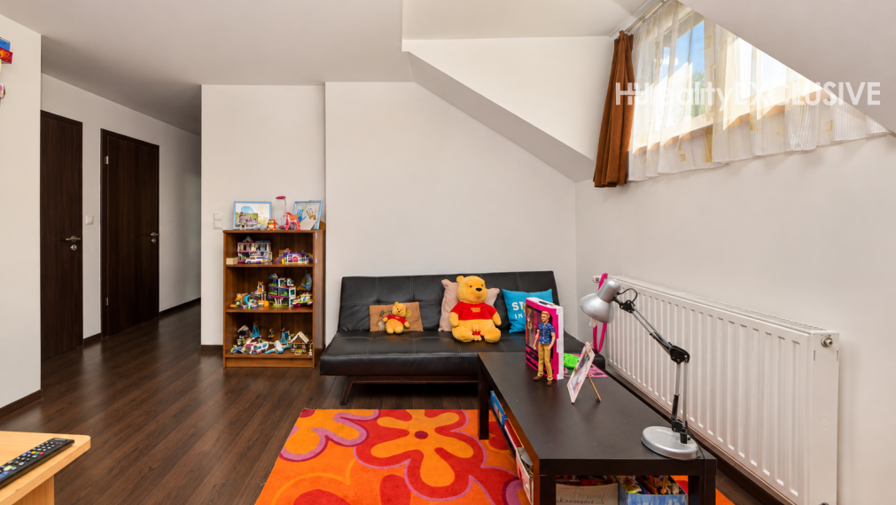 Predaj 4i dom, 52 m2 garáž, 518 m2 pozemok, Mosonmagyaróvár