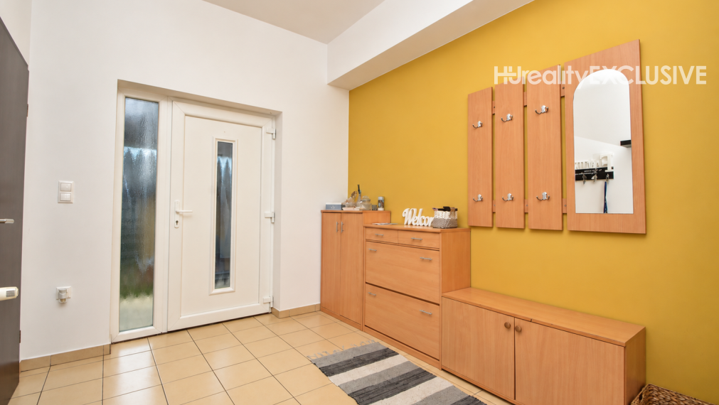 Predaj 4i dom, 52 m2 garáž, 518 m2 pozemok, Mosonmagyaróvár