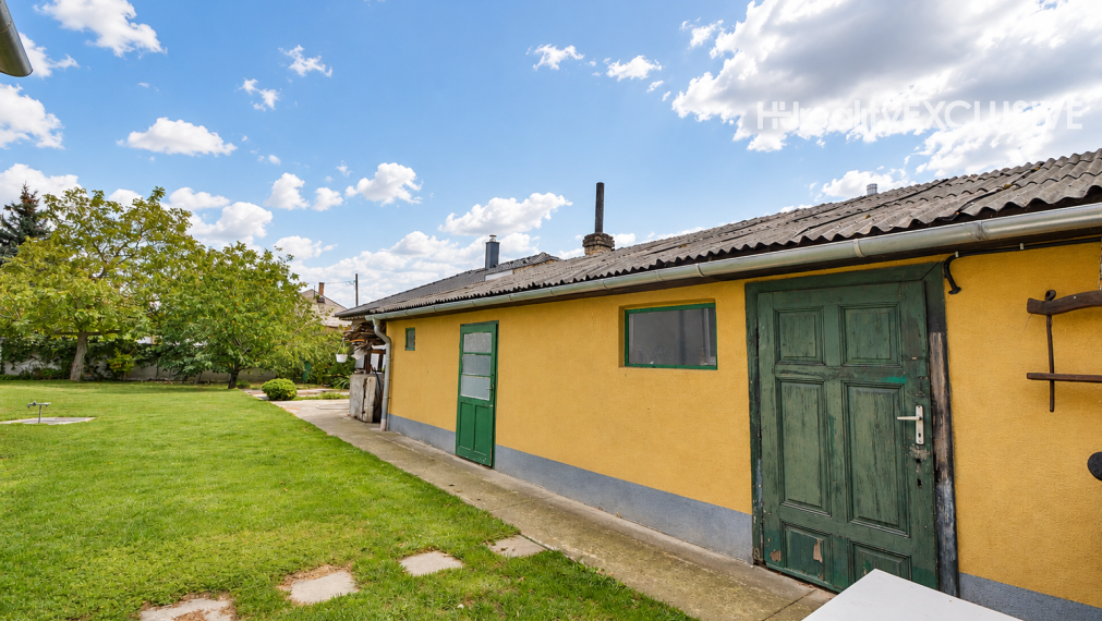 Predaj 4i dom, 52 m2 garáž, 518 m2 pozemok, Mosonmagyaróvár