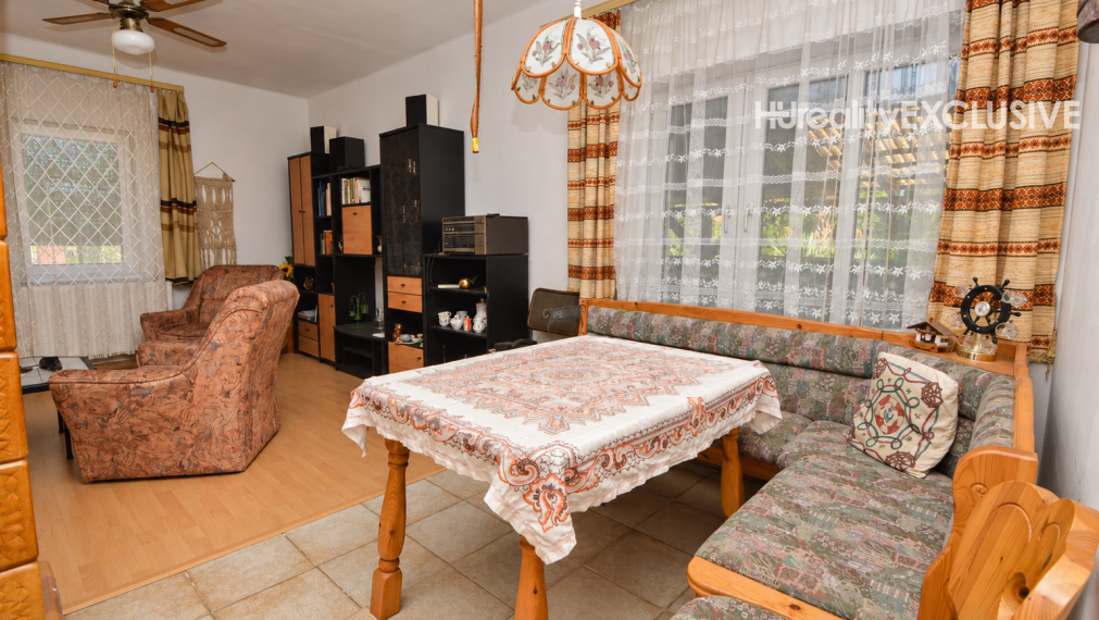 Predaj rodinný dom, sauna, bazén, 1 996 m2 pozemok, Feketeerdő