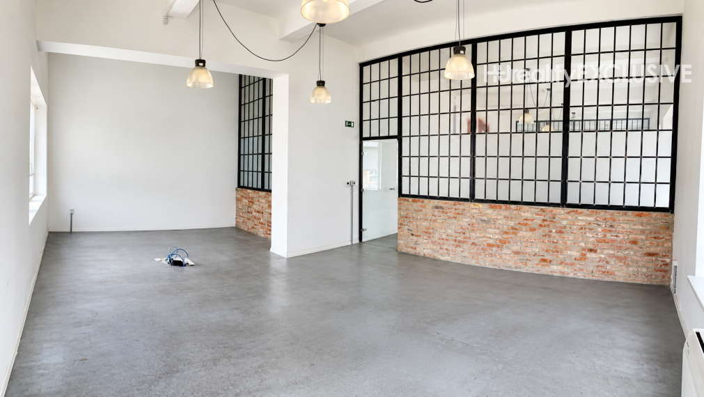 Na prenájom  priemyselná/skladová a výrobná hala 1 400 m² v Mosonmagyaróvári