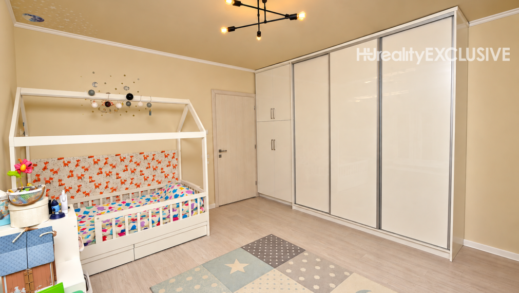 Predaj 3i rodinný dom, dvojgaráž, 1 061 m2 pozemok, Mosonszolnok