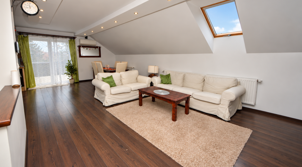 Predaj 4i dom, 52 m2 garáž, 518 m2 pozemok, Mosonmagyaróvár