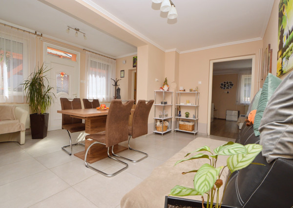 Predaj 4i rodinný dom, pozemok 1 038 m2, Dunakiliti