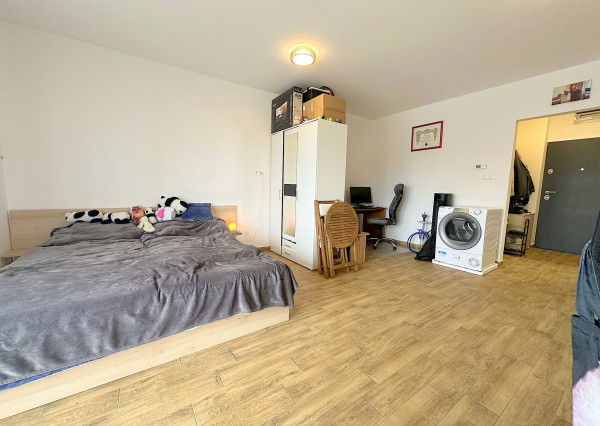 Predaj 38 m2 garsónka, terasa 5,81 m2, dve parkovacie miesta, Hegyeshalom