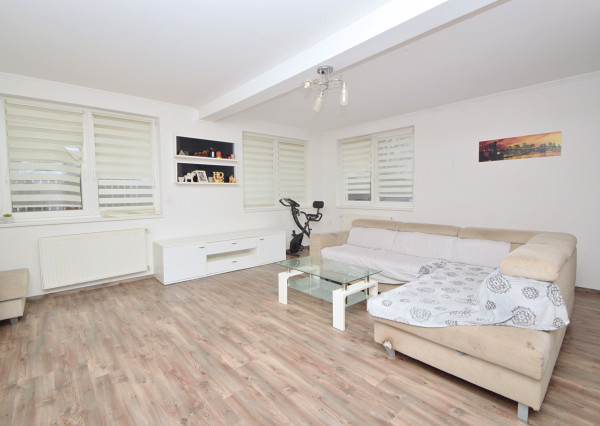 Predaj 5i rodinný dom, Hegyeshalom, 480 m2 pozemok