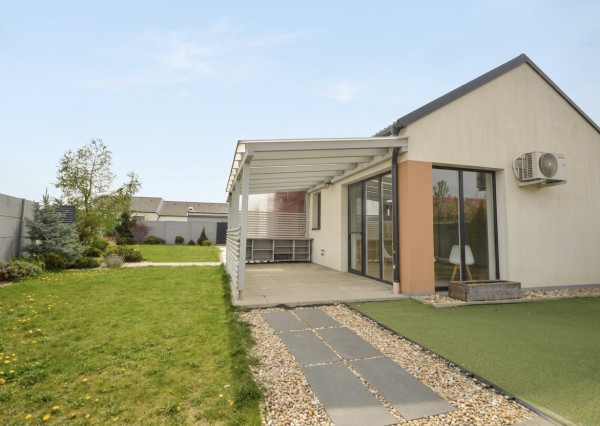 EXKLUZÍVNE - Predaj, 4i rodinný dom na rožnom pozemku, 389 m2 pozemok, Rajka