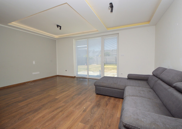 Predaj 4i rodinný dom v radovej zástavbe, pozemok 337 m2, Rajka