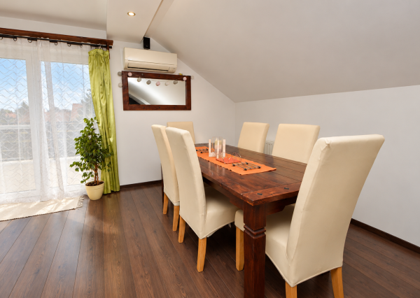 Predaj 4i dom, 52 m2 garáž, 518 m2 pozemok, Mosonmagyaróvár