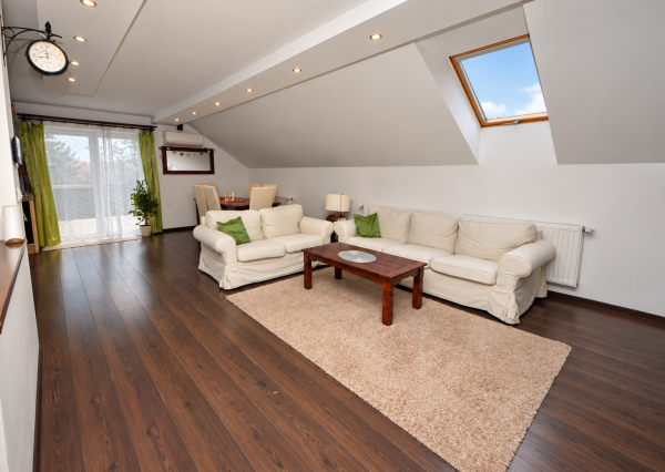 Predaj 4i dom, 52 m2 garáž, 518 m2 pozemok, Mosonmagyaróvár